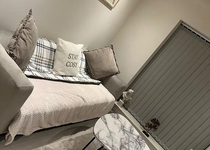 Trendy In The Heart Of Centre Apartment